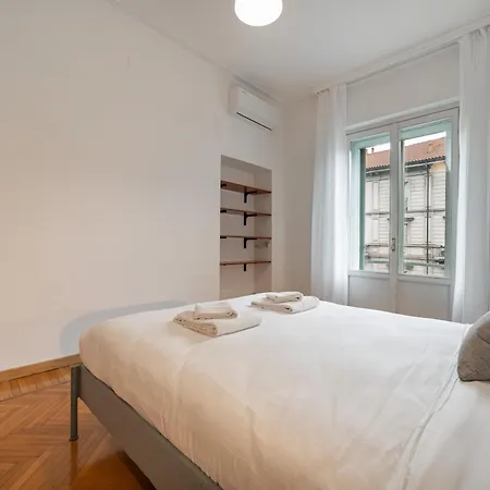 4 Min From Porta Genova Station With Whirlpool דירה *