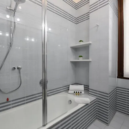 Borromei, 11 - Eleganza In Pieno Centro Daire Milano