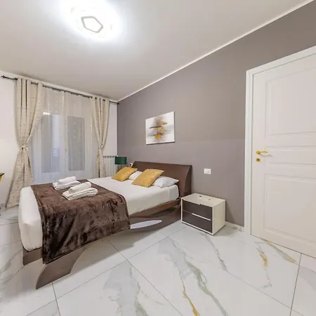 Porta Venezia 6 Posti Letto, Ampio Con Wifi Milano