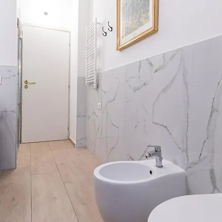 Italianway Comfort - Ceradini 3 * Milão