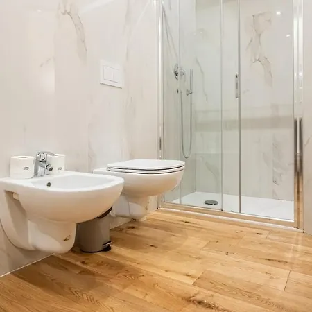 Ht Maison Angera Milán
