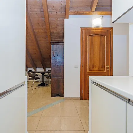 Bnbest Tricolore 6 Pax 140 Sqm Milano