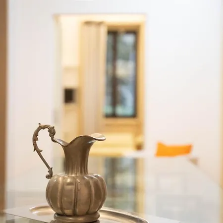 The Moscova Gallery House アパート