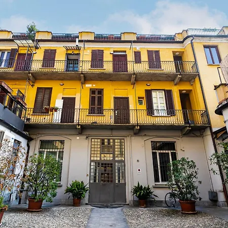 Commenda 33 * Milano