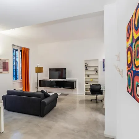 Lejlighed M25 - Garage Loft *
