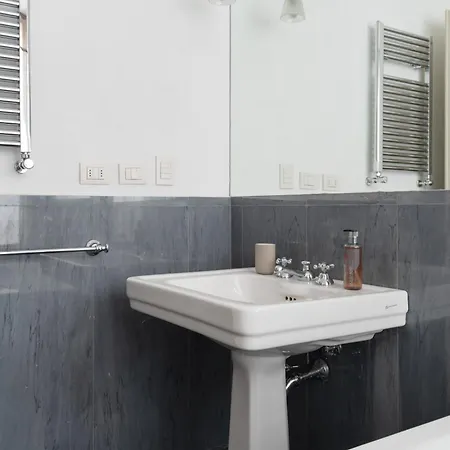 Διαμέρισμα Guesthost - 500sqm Luxury With Spa, Gym, Terrace, Game & Garage