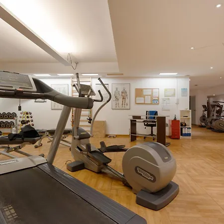 Guesthost - 500sqm Luxury With Spa, Gym, Terrace, Game & Garage * Μιλάνο