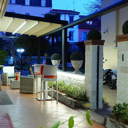 Hotel Charly 3* Milan