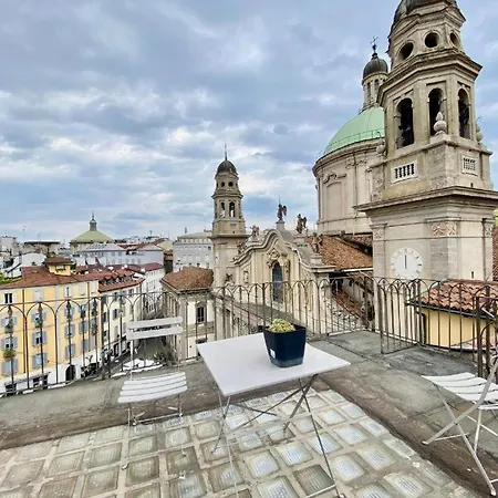 Casa - Piazza Sant'alessandro 3 * Milano