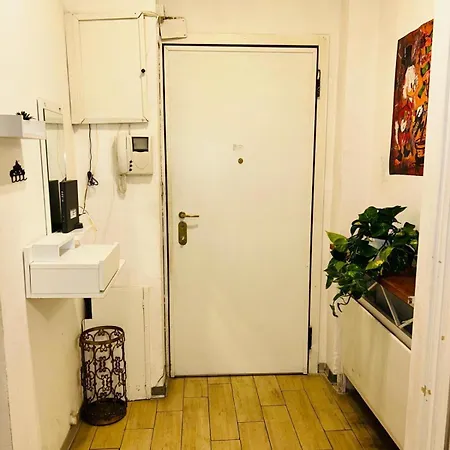 Front Metro Lucania Appartamento