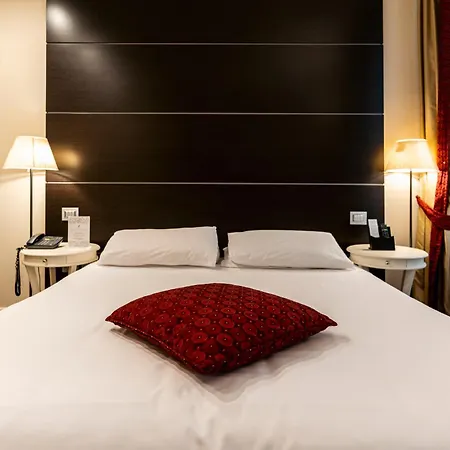 Townhouse 33 Boutique