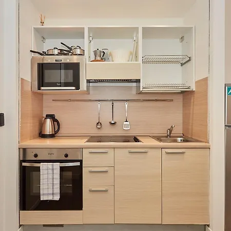 Pier Capponi Apartment Milan