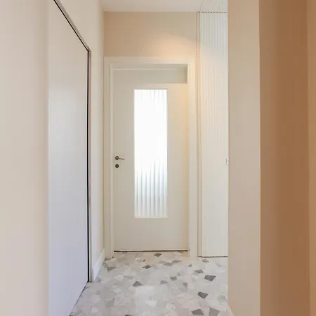 Morozzo1939 - An Authentic Milanese Home, Near Duomo Apartment