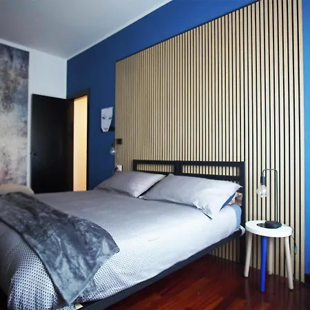 아파트 10 Min - Bright & Modern, Up To 5 Beds 밀라노