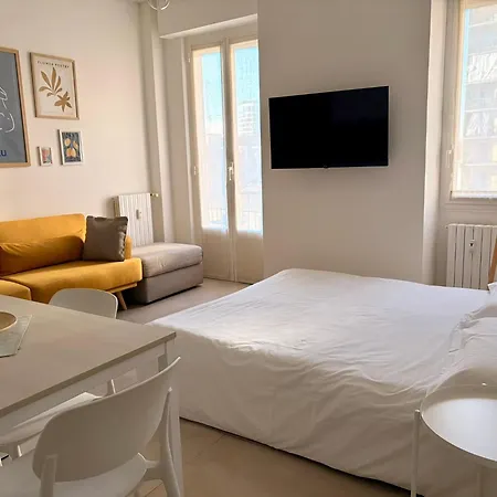 Intero Zona Prada, Metropolitana M3 Brenta Apartmán