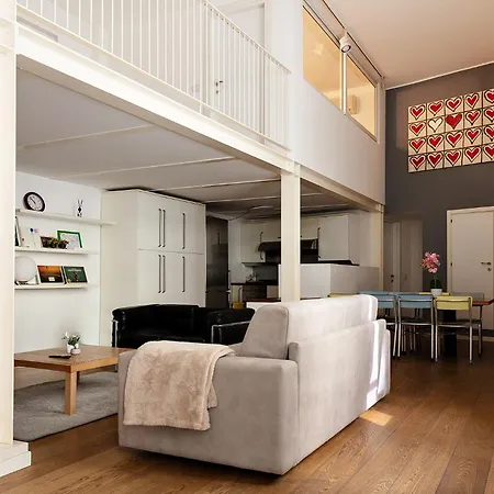 アパート Dehomes - Loft Su Due Livelli Con 3 E 3 Bagni ミラノ