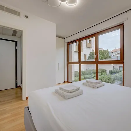 Luxury - Muratori 9 Milano