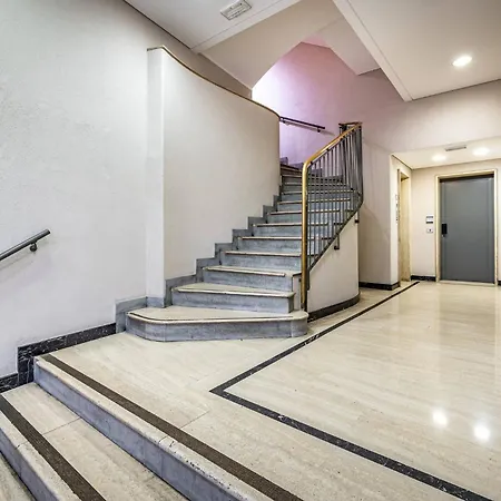 Apartman Yd Duomo Design In Milánó