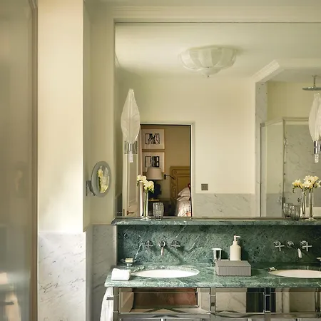 Szálloda Rocco The Carlton 5*