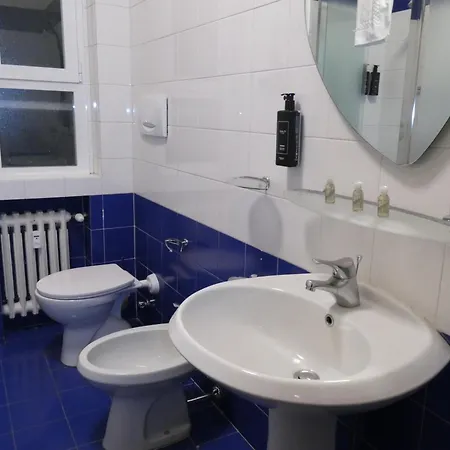 Lisi - Porta Romana Guestroom 3* ミラノ