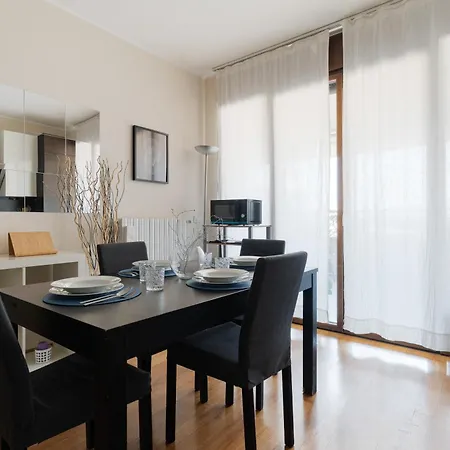 Guesthost - Modern Terracce Life Apartmán *