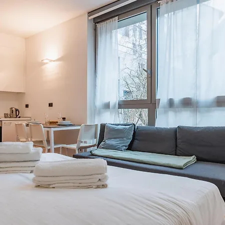 Guest Planet - Arco Della Pace *