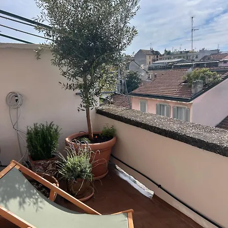 Sunny New With Terrace 2 Min Metro Milán