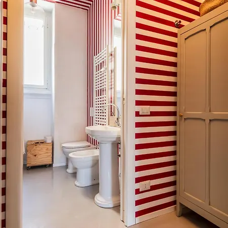 New Aparthotel, 2 Guests, Wi-fi, Viale Umbria Milão