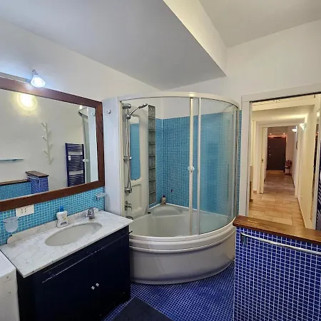 Apartmán Three-room In Tortona District *