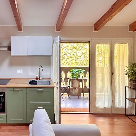 Pezzotti 12 Design In The Center شقة ميلان
