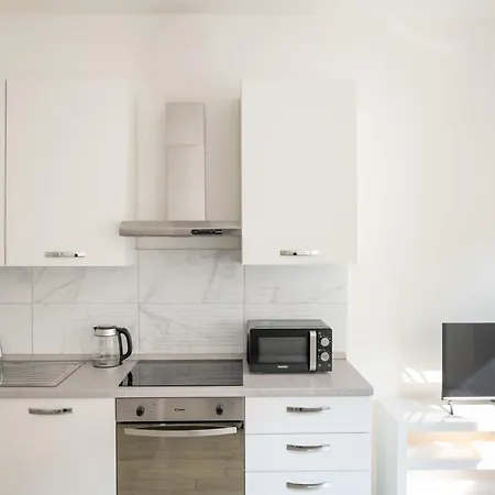 Apartment Bilocale Di Charme In Cenisio - Mirable Pm