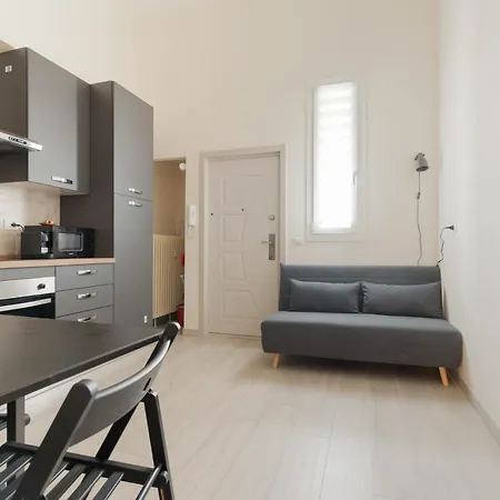 Guesthost - Cozy Loft With Mezzanine