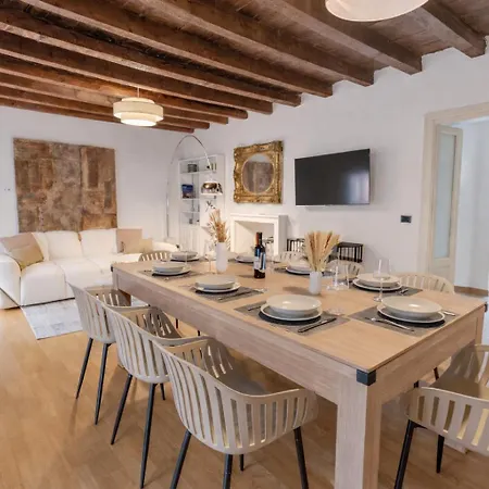 Dolce - Isola Luxury Retreat شقة