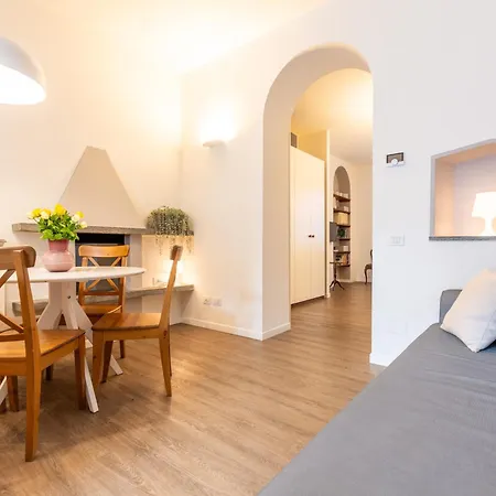 Stylish Apartment-near Corso Como-metro Garibaldi *