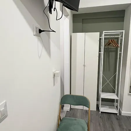 Elegant Center Of Apartment
