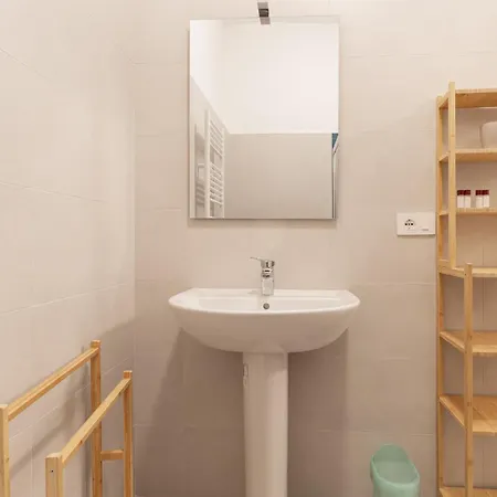 Apartmán Guesthost - Comfy Near Gambara Mm1