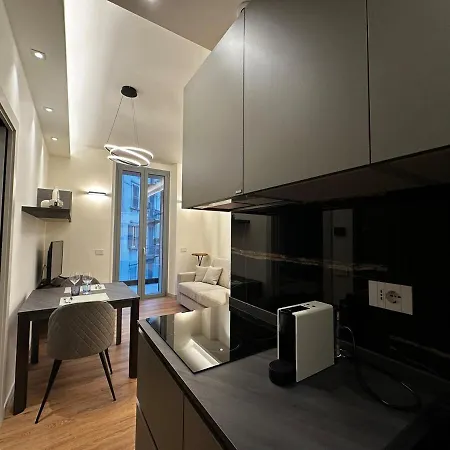 아파트 Cenisio81 *