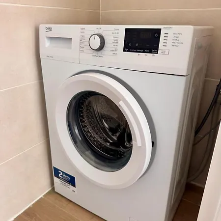 Corso Garibaldi 73 *