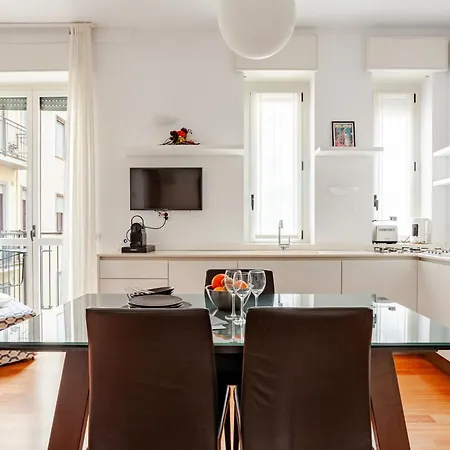 Apartament Vintage Cozy Warm E Garage Privato Mediolan