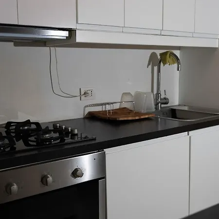Central Milan Apartment Διαμέρισμα