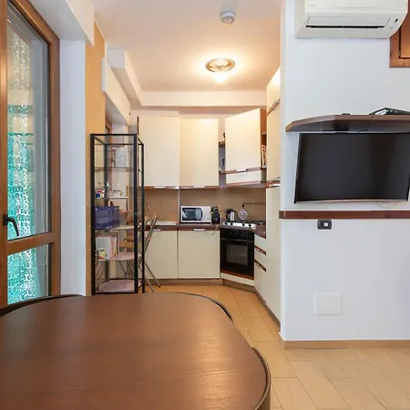 Appartement I-host 2br With Balcony Porta Romana Milaan
