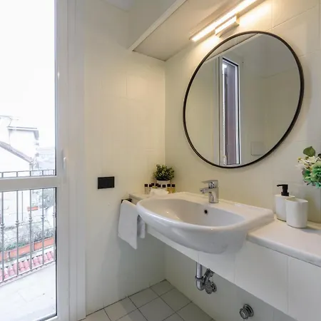 Palermo, 18 - Two-room With Terrace Appartamento Milano