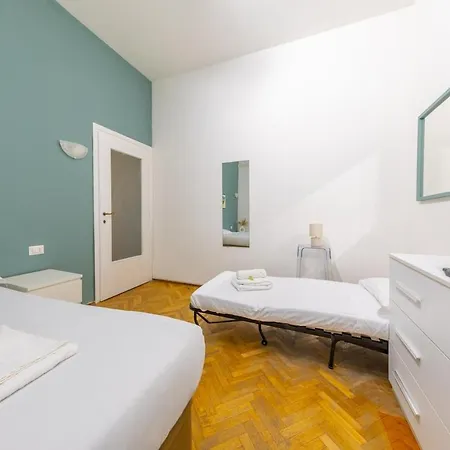 Moscova Garibaldi Elegante Bilocale, Wifi E Comfort 米兰