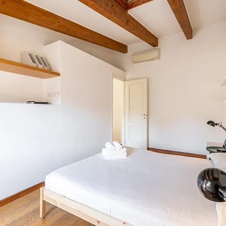 Molino Delle Armi Near Metro Blue Apartmán *