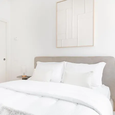 Easylife - - Macchi 26 - * Milano