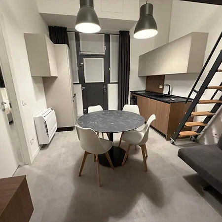 10 Giannone * Milano