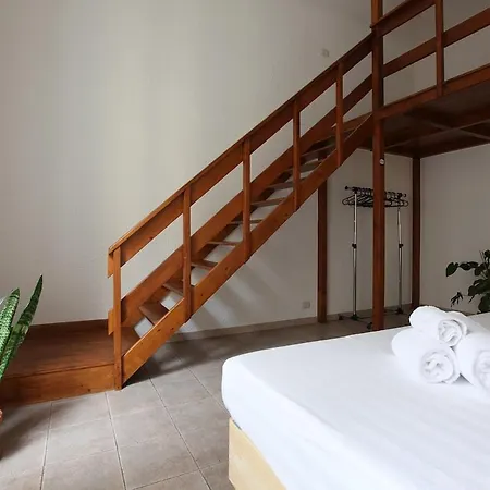 La Casa Di Irene - Bright In The Navigli Area Milánó