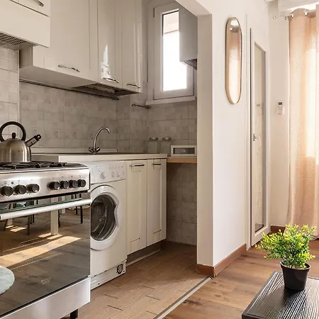 Zona Citylife Ampio Per 5 Con Balcone Appartamento Milano