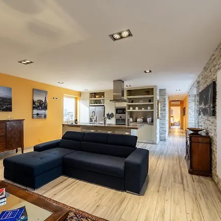 Apartamento Skyline Penthouse - Terrazzo Panoramico & Metro 5min
