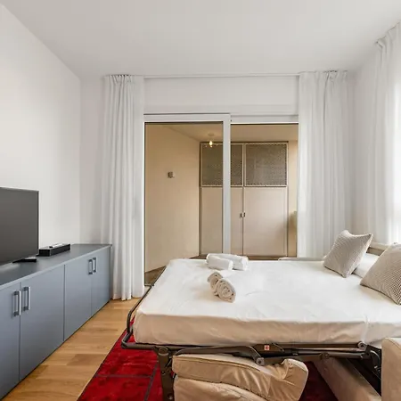 Bilocale Con Terrazzo Vicino M1 - San Siro Apartman